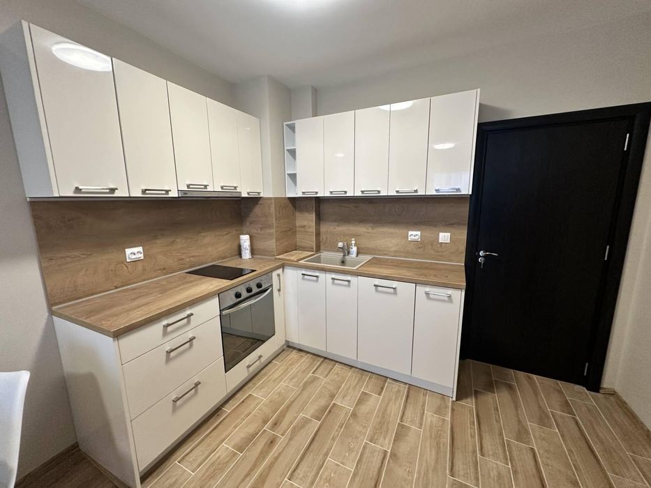 Дава се под наем Двустаен апартамент в Варна, Погреби - 55 кв.м за 511 € - Снимка #1