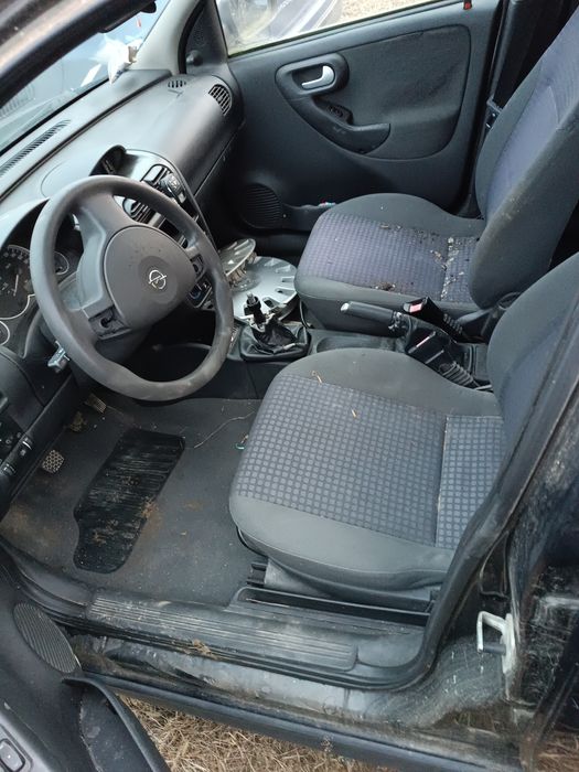 Opel Corsa C 1.7 дизел на Части