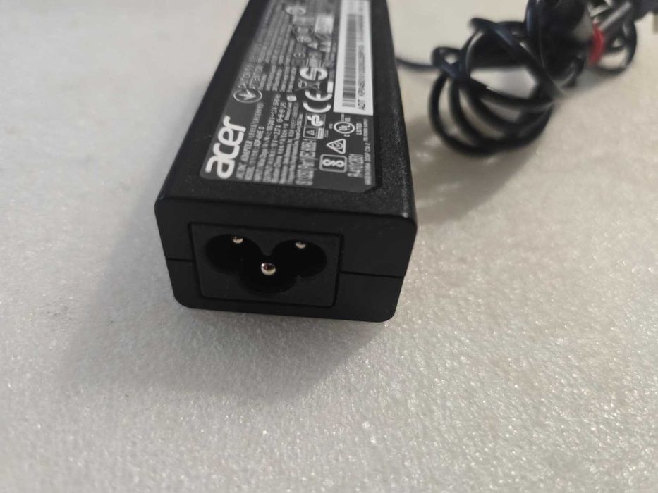 Incarcator laptop ACER 19V 2.37A 45W : mufa: 5.5 * 1.7mm ADP-45HE D