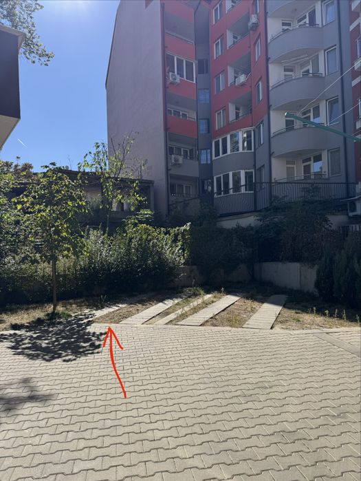 Паркомясто под наем