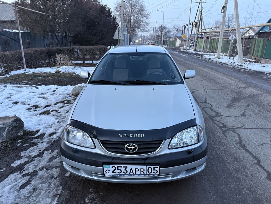 Tayota avensis
