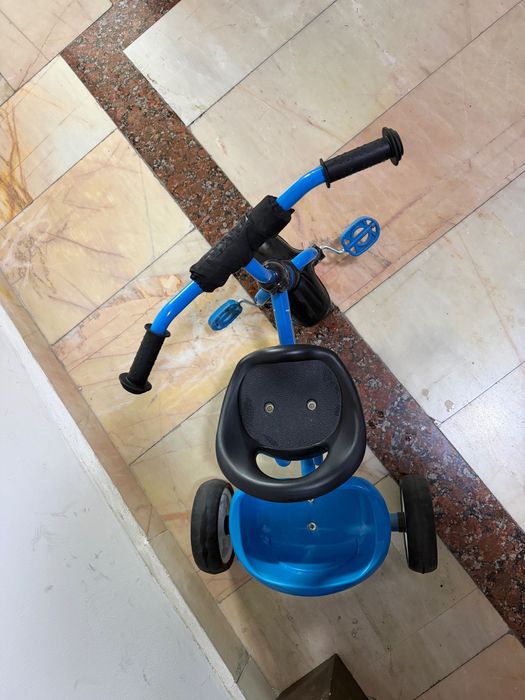 Детский трехколесный велосипед