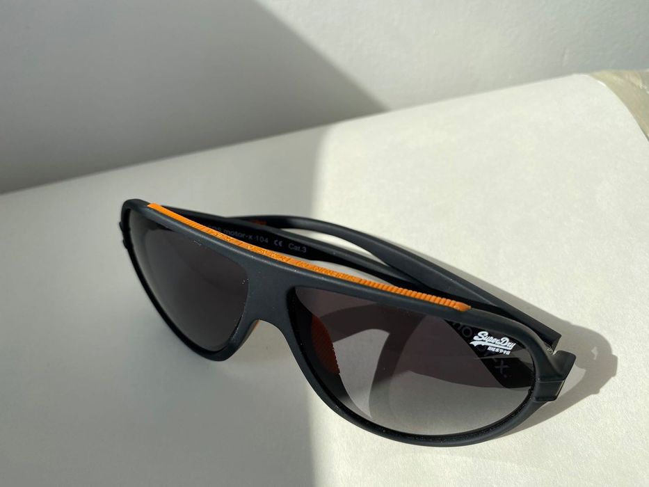 Слънчеви очила SuperDry