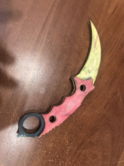 Керамбит из дерева