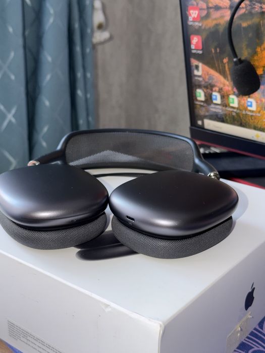 Airpods max в отличном сосоянии