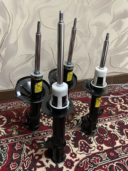 Amartizator Gentra komplekt