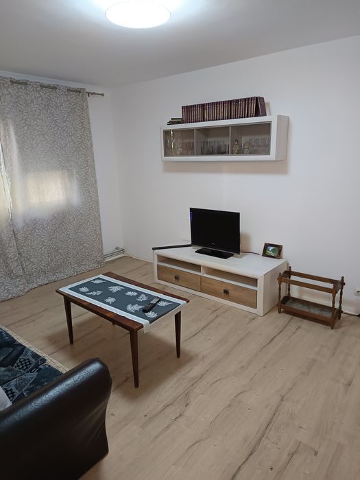 Apartament de închiriat
