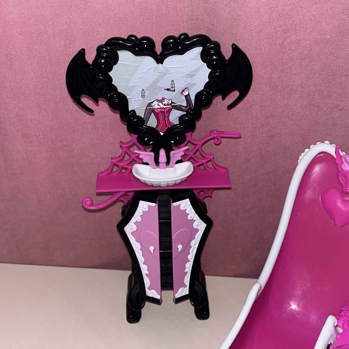 Мебель для кукол Monster high, монстер хай