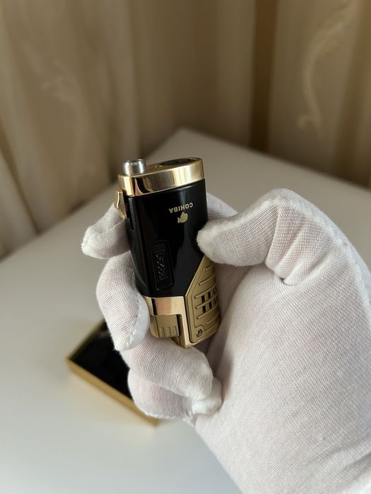 Cohiba луксозна запалка с 3 пламъка и вграден пънч