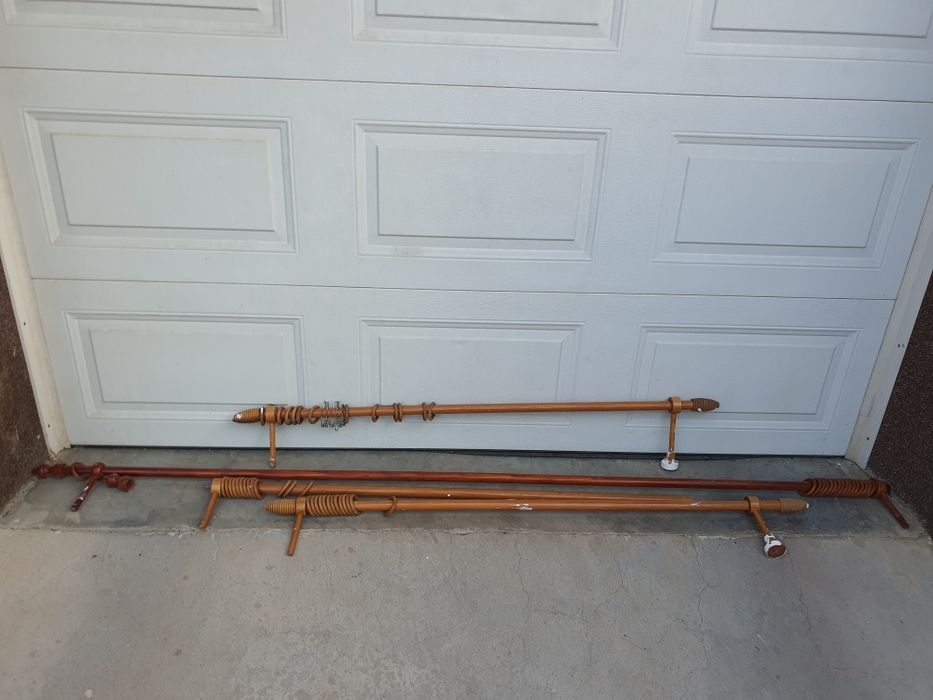 Vând 4 garnișe pentru perdele