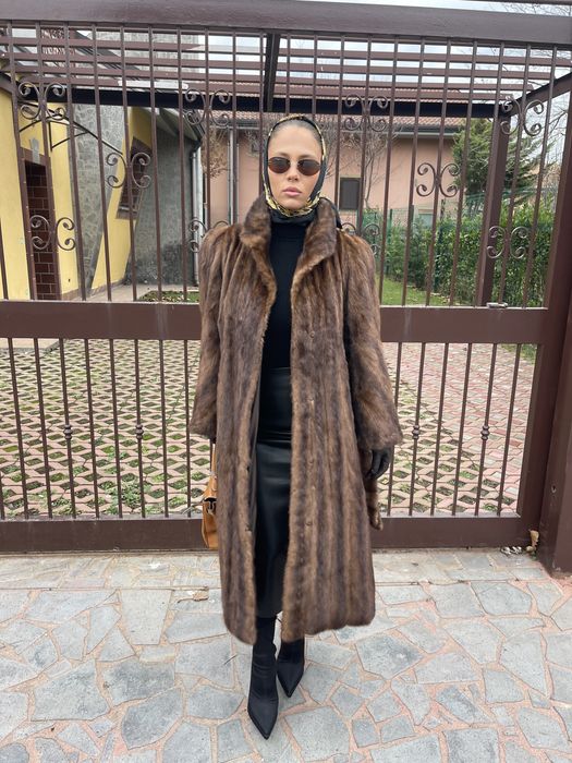 Haina lunga  din blana natural de vizon maro