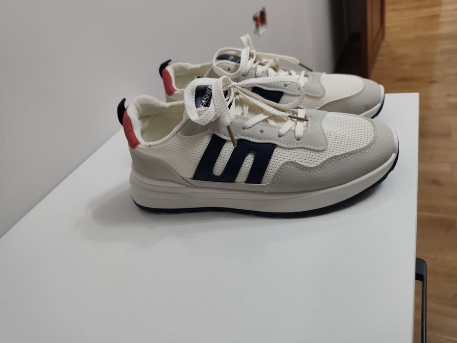 Кроссовки мужские 41