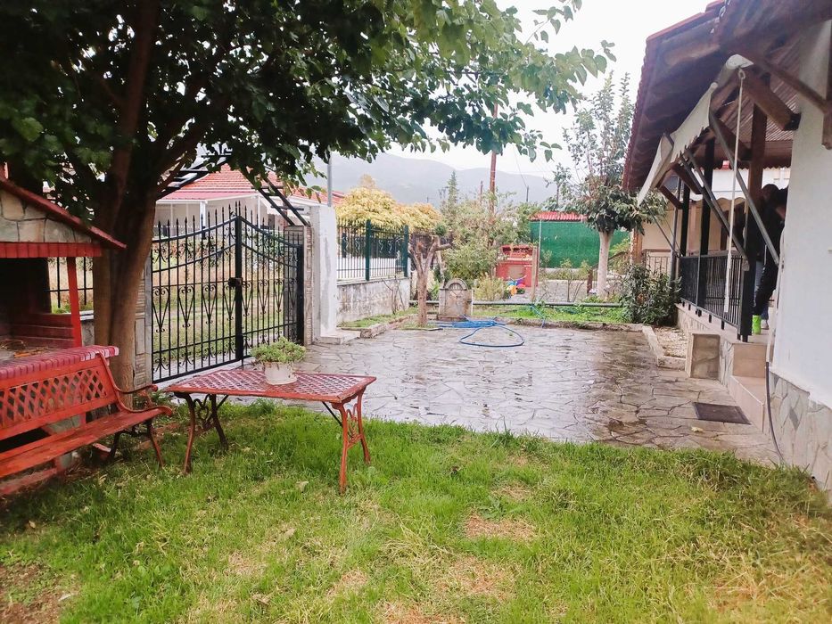 Продава къща 62 м2 с двор 229 м2 в кв. Ривиера, Аспровалта, Гърция