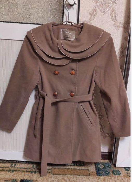 Пальто на девочку