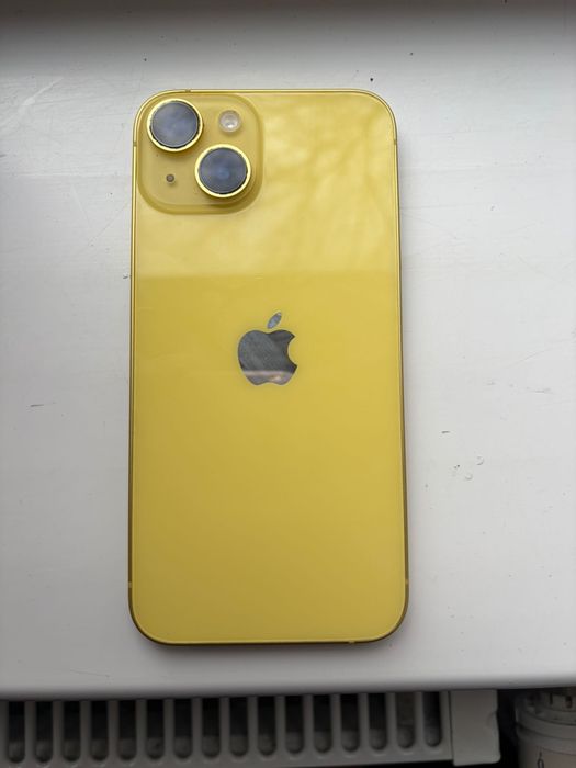 Iphone 14 galben