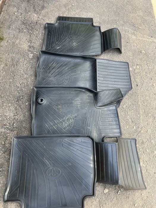 Коврики Toyota Camry 70