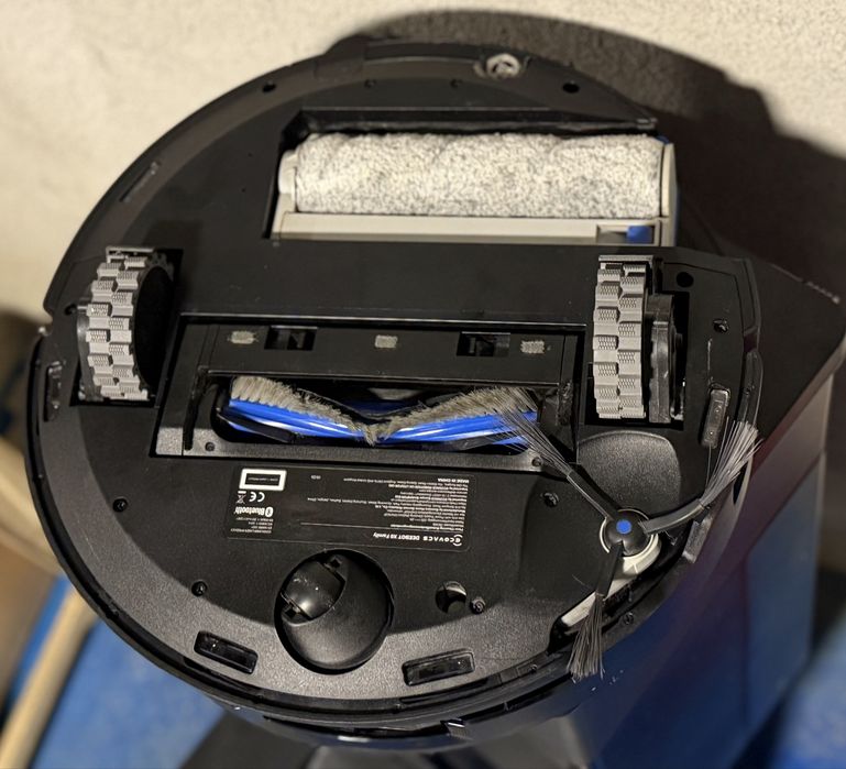 Робот прахосмукачка ECOVACS DEEBOT X8 OMNI, 18 000 Pa, със станция