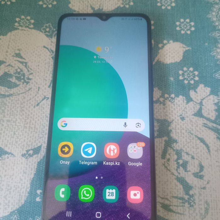 Смартфон Самсунг А 02 .