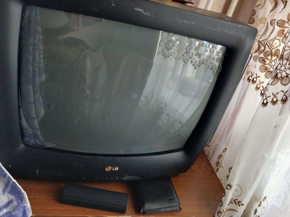 Продам телевизор LG