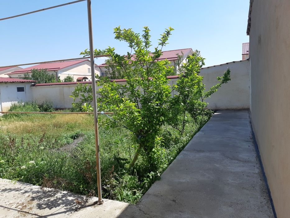 Котедж сотилади 600кв.м