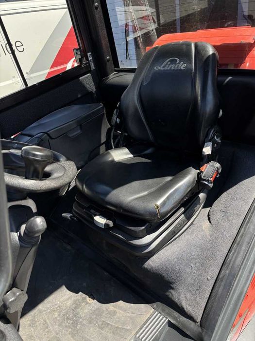 Stivuitor - Motostivuitor Linde H25T-02 TRIPLEX Evo An fabricație: 10/2016