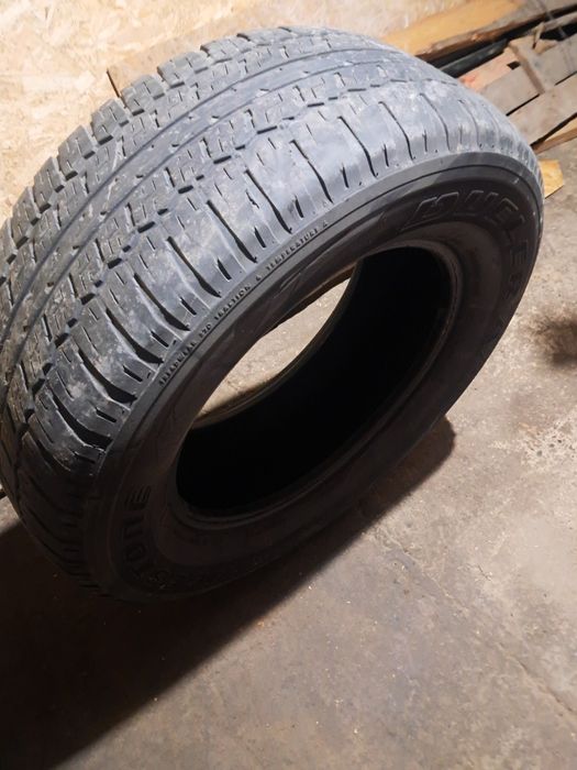 Продам шины на джип