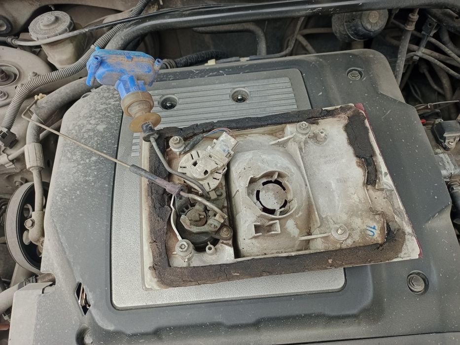 Запчасти Ауди В3