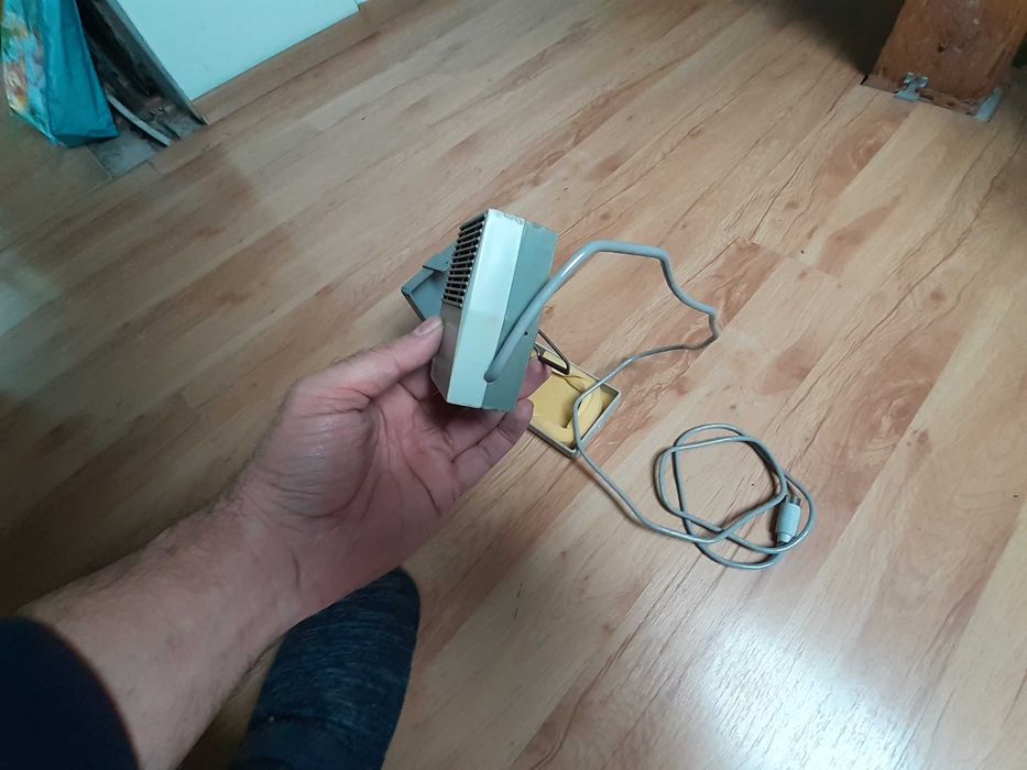 ретро микрофон Тесла