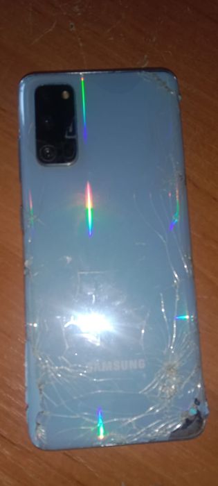 Продам или обменяю самсунг с20