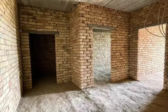 Квартира 81 кВ 4 этаж Гагарина Озод шарк