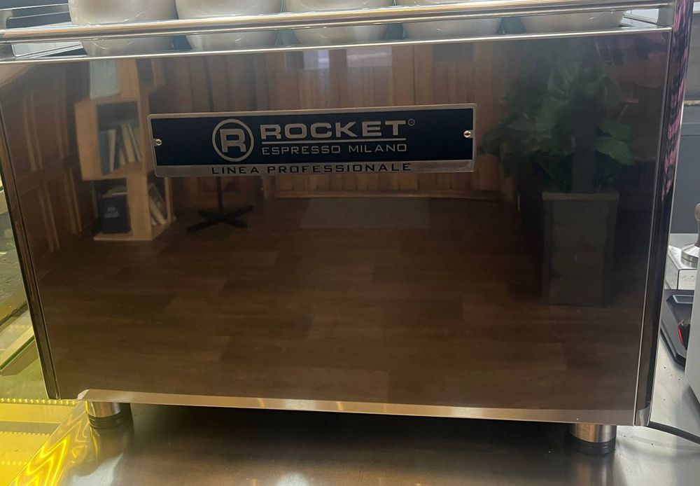 Кофемашинка ROCKET espresso milano