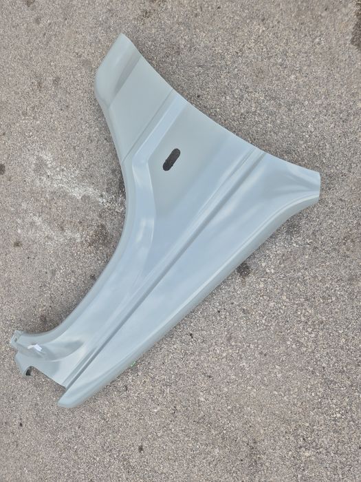 Десен калник Mitsubishi Pajero преден Мицубиши Паджеро