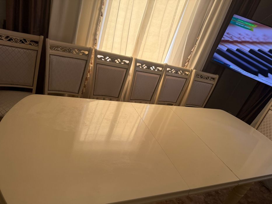 Продам стол со стульями 12 шт