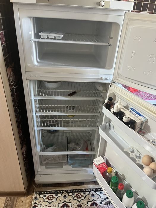 Холодильник indesit