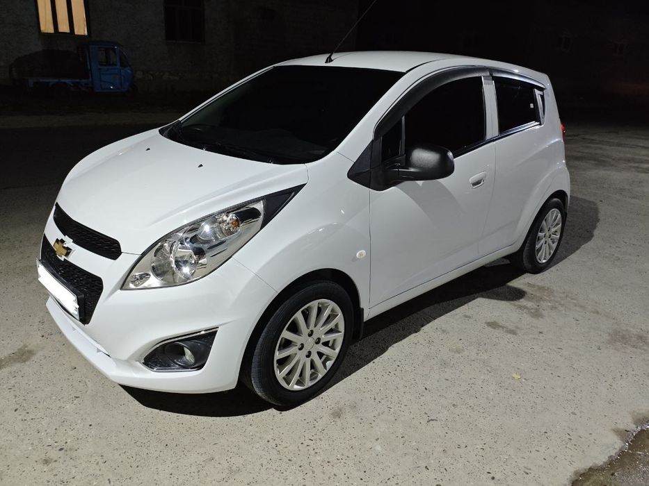 Spark oq sotiladi, 44000 probeg,  kraska 1 ta petno