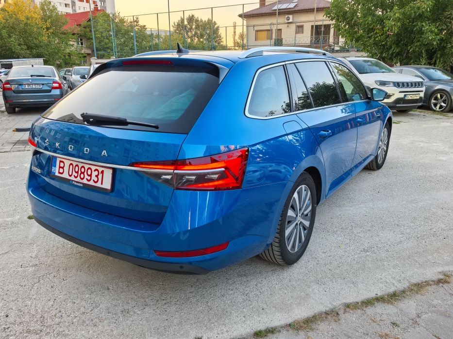 SKODA Superb 2023 — imagine 5
