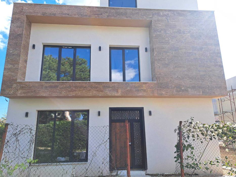 Продава се Къща в Варна, м-т Евксиноград - 350 кв.м за 773 €/кв.м - Снимка #8