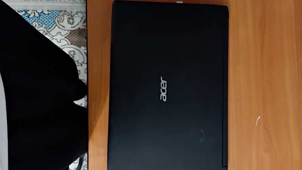 Acer ofis ishlari uchun kino uchun zo‘r katta 15.6 ekran