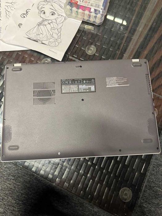 ASUS A516KA – като нов | 8GB RAM | 256GB SSD | Windows 11 Pro