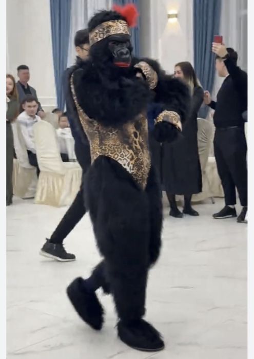 Продам костюм гориллы Хлоя
