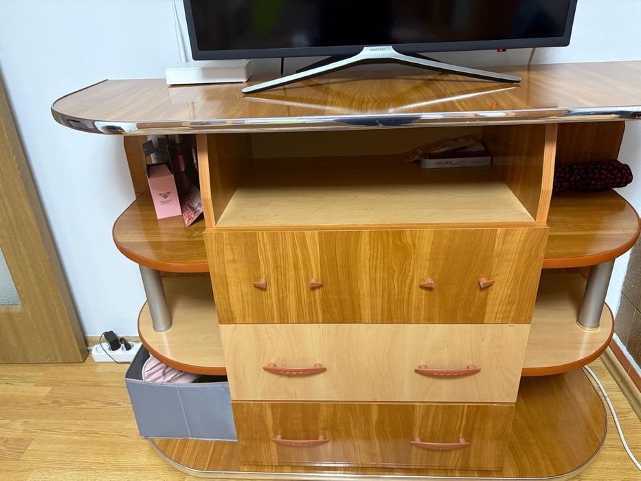 Mobila dormitor in stare buna