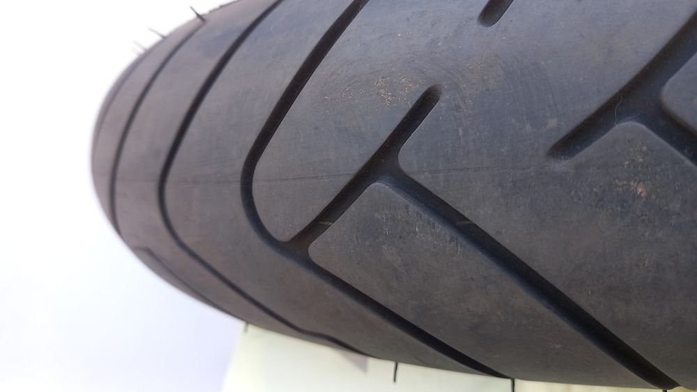 Предна гума за мотоциклет bridgestone battlax bt23 Dot 0421. 120/70/17