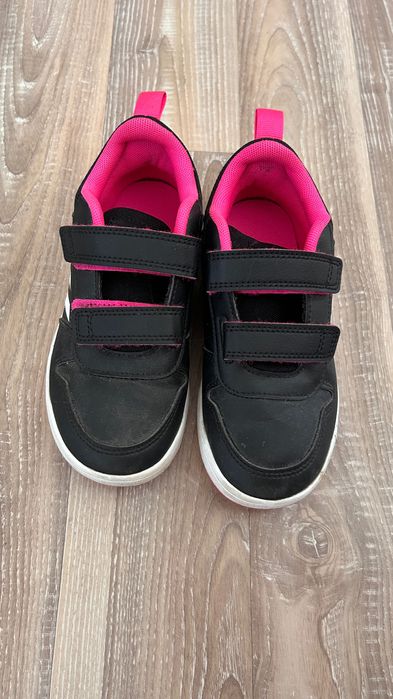Sneakers Adidas /mar 22