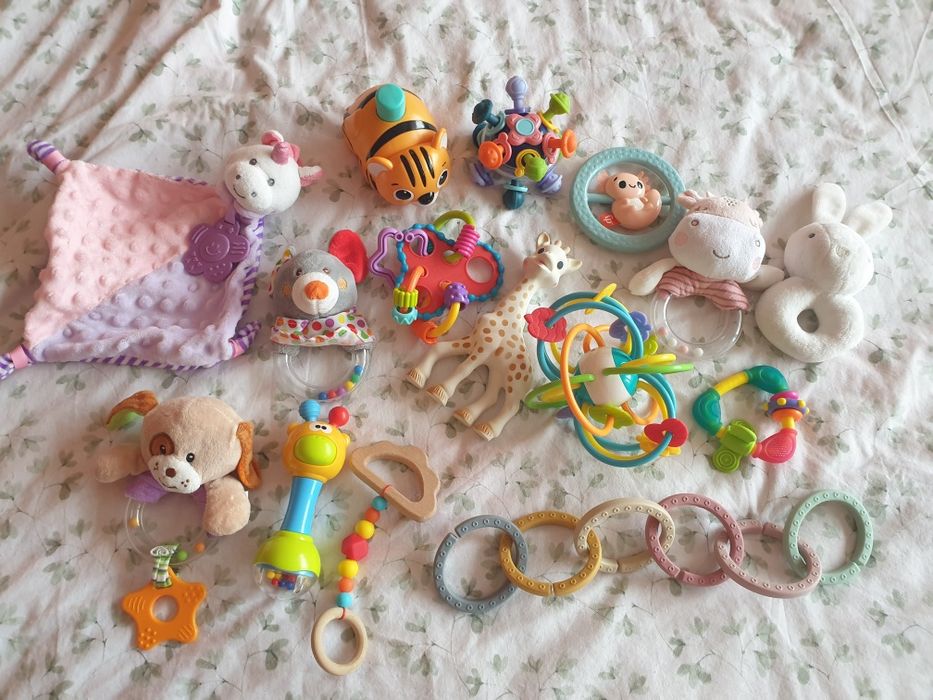 Голям лот играчки