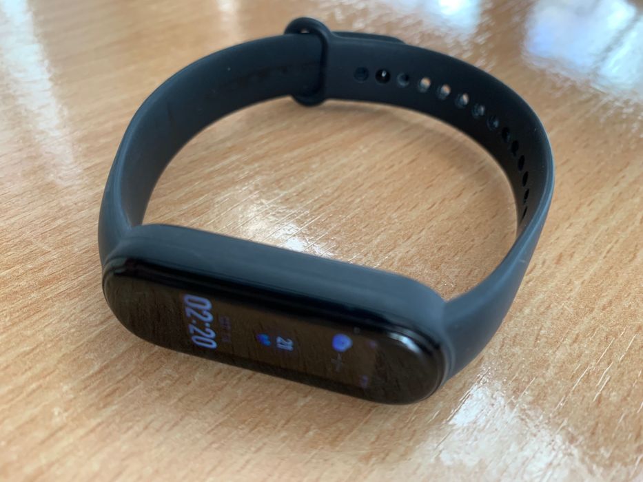 Vând brățară fitness