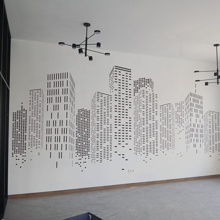 Обои и багет покраска