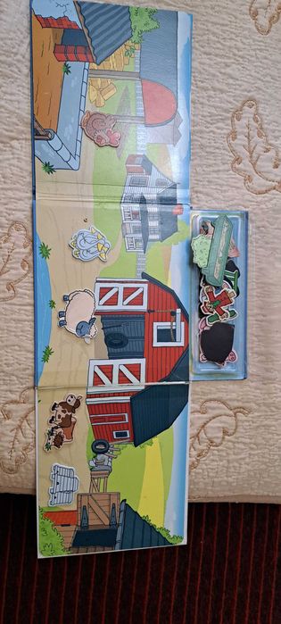 Книга детская с магнитами