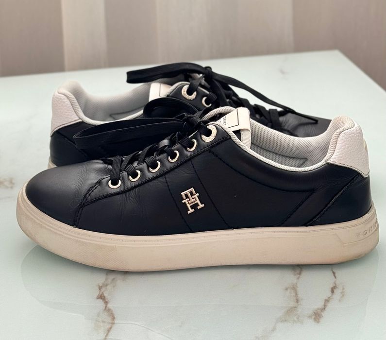 Оригинални маратонки Tommy Hilfiger