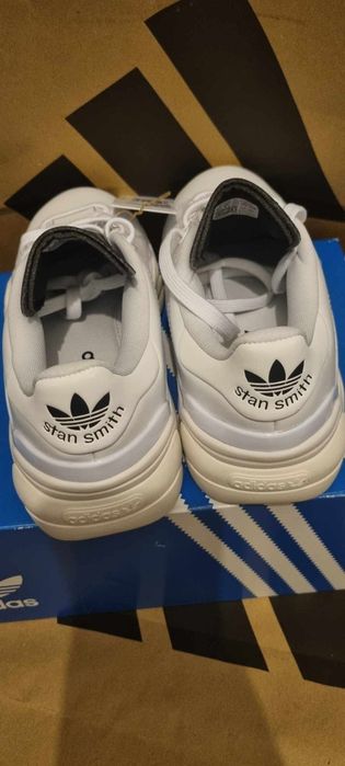 Adidas STAN smith millencon w
37 1/3 CU 23  CM IN INTERIOR
38