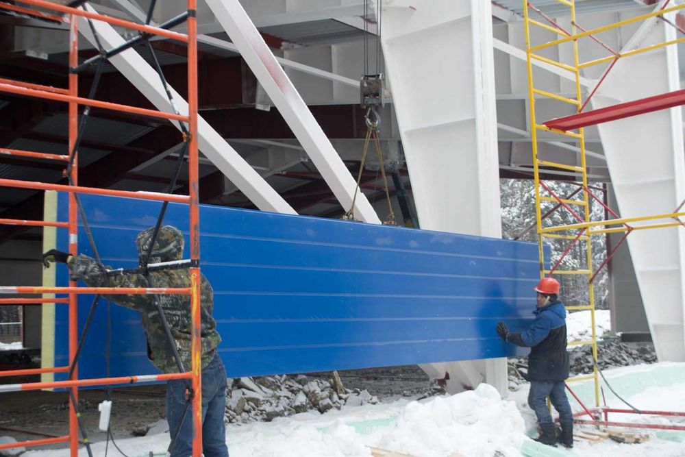 Стеновые и кровельные сэндвич-панели от производителя